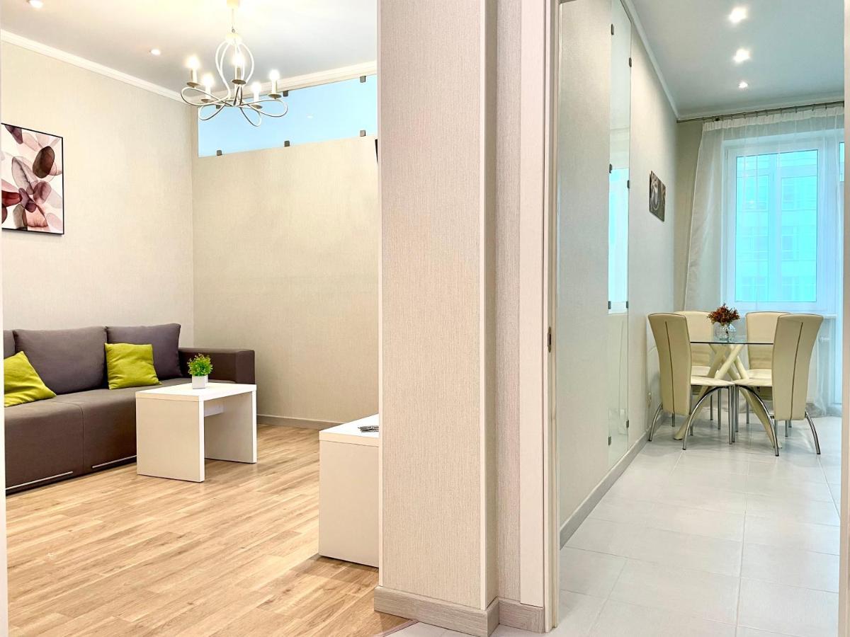 Navit Luxury Apartments With Breakfast Near The Railway Station, The City Center And The Park Киев Экстерьер фото