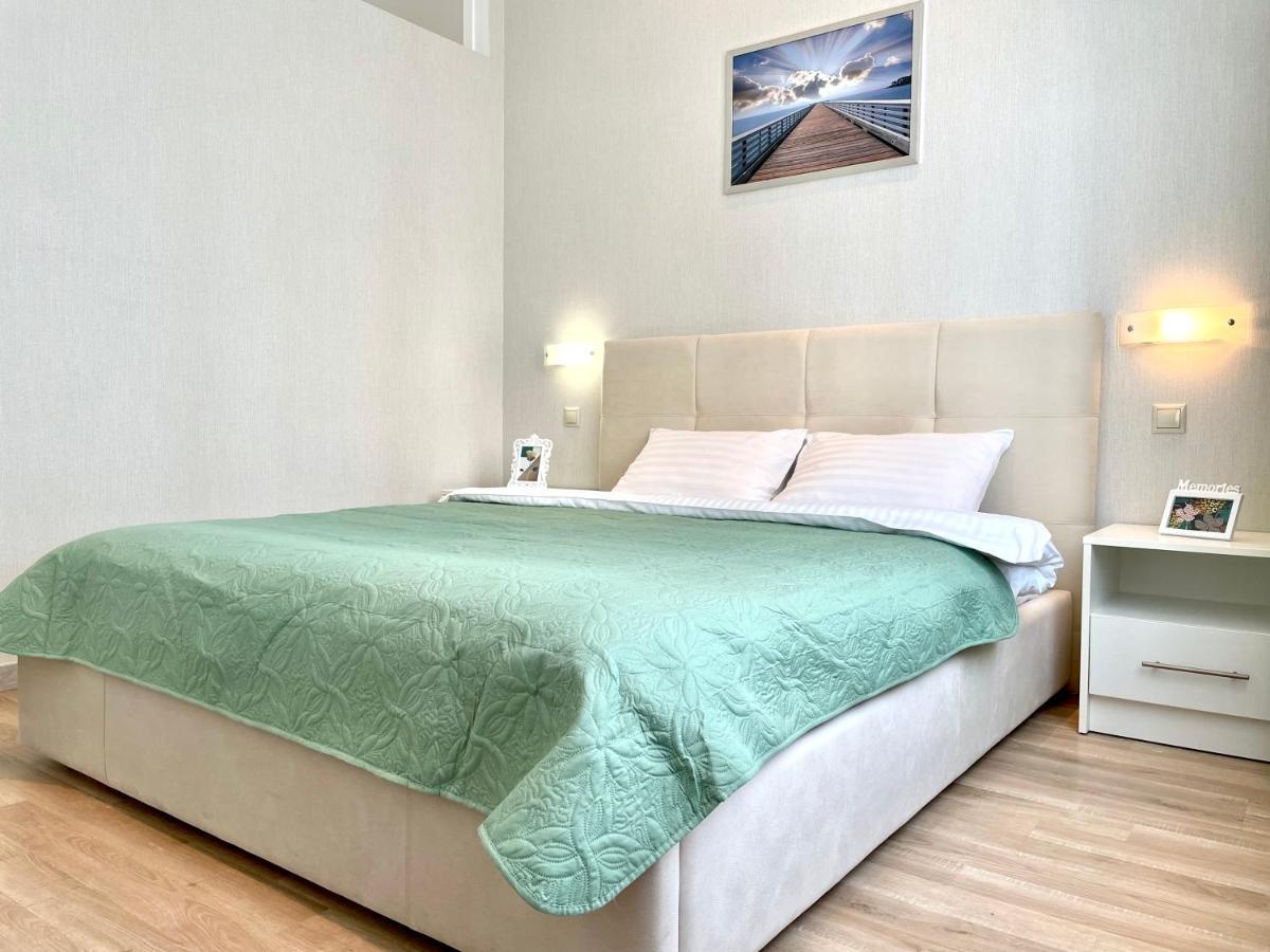 Navit Luxury Apartments With Breakfast Near The Railway Station, The City Center And The Park Киев Экстерьер фото
