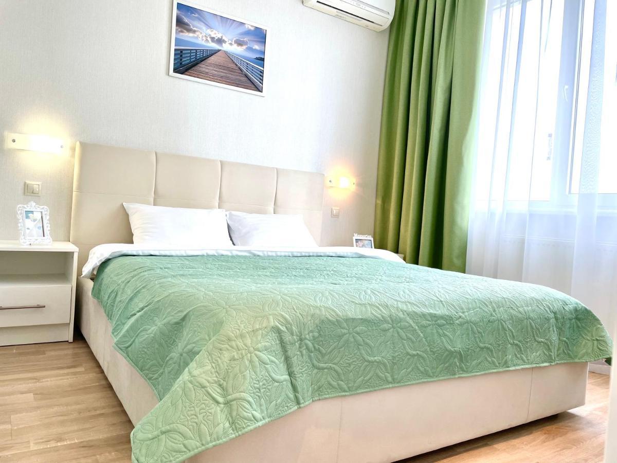 Navit Luxury Apartments With Breakfast Near The Railway Station, The City Center And The Park Киев Экстерьер фото